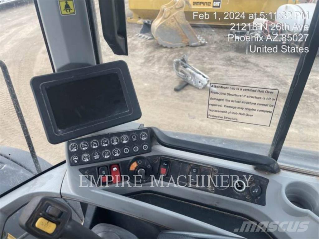 CAT 938M FC Kolesové nakladače