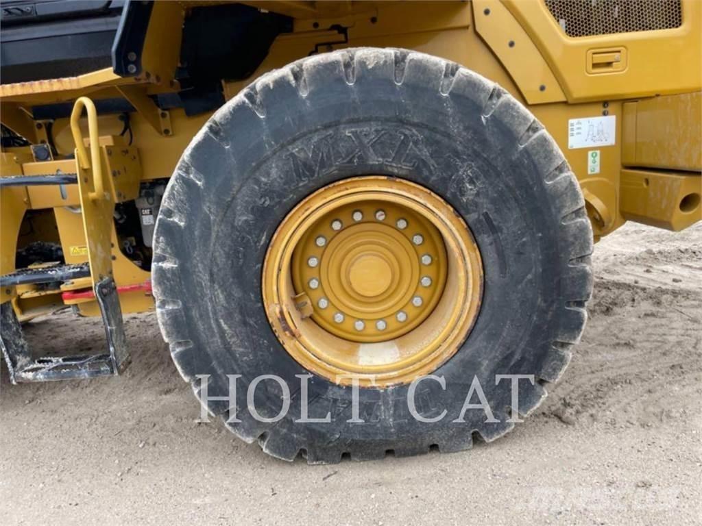CAT 938M QC Kolesové nakladače