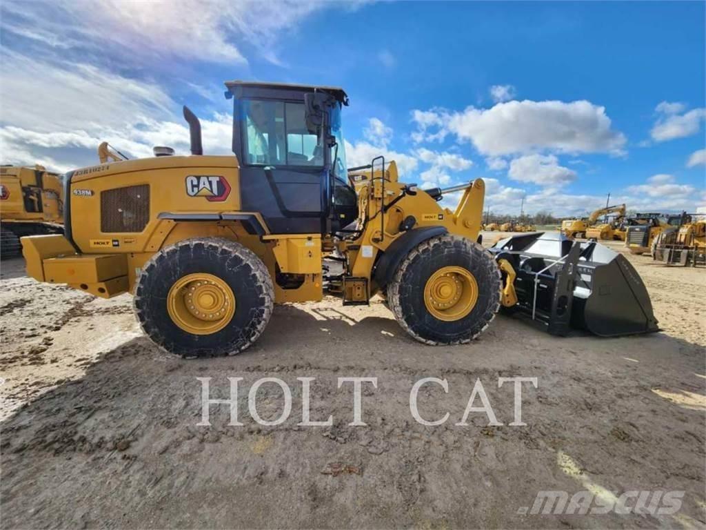 CAT 938M QC Kolesové nakladače