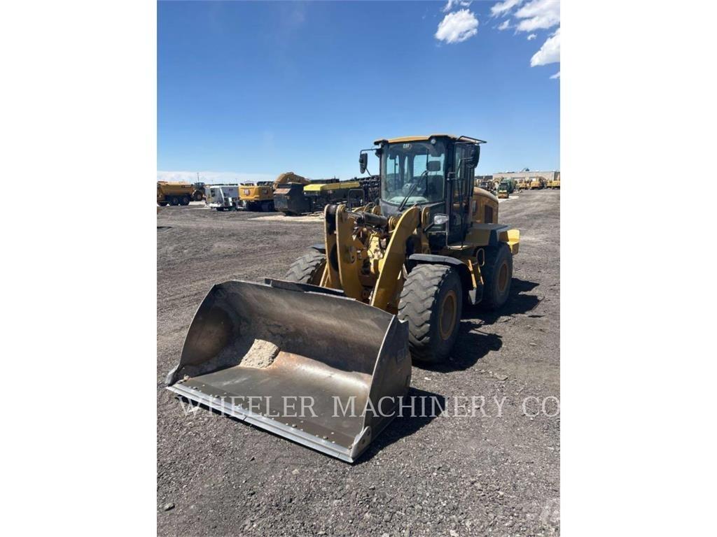 CAT 938M QC Kolesové nakladače