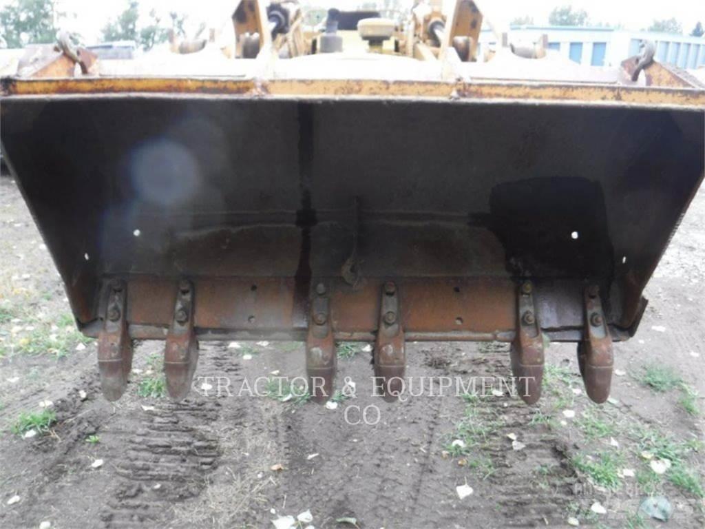 CAT 941B Pásové dozéry