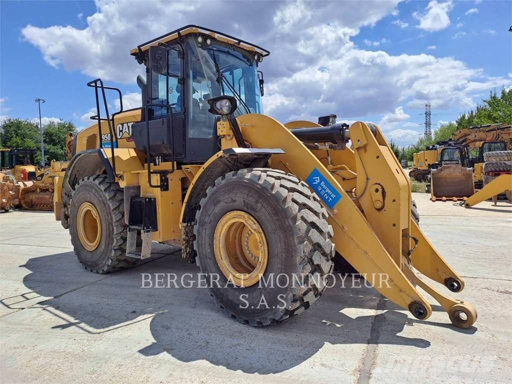CAT 950 Kolesové nakladače