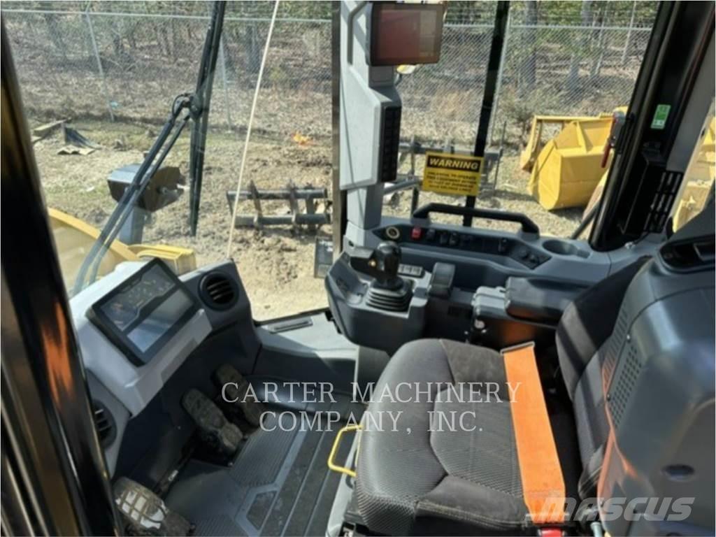 CAT 950-14 Kolesové nakladače