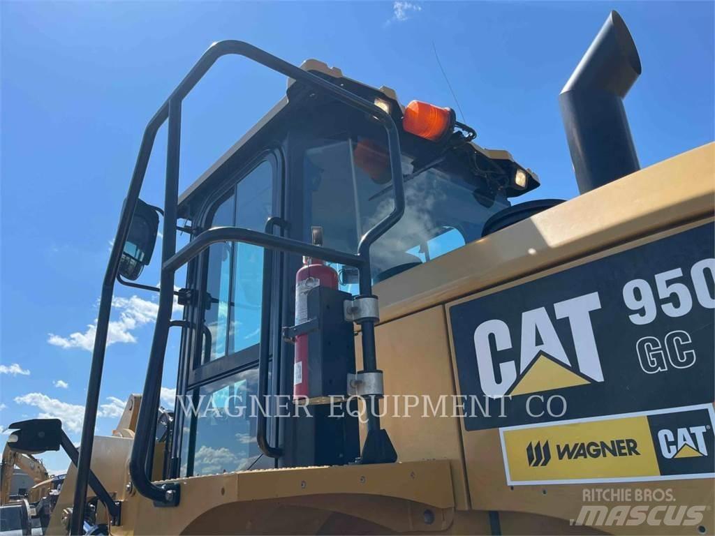 CAT 950GC Kolesové nakladače