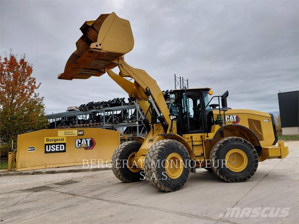 CAT 950GC Kolesové nakladače