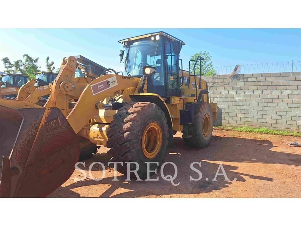 CAT 950L Kolesové nakladače