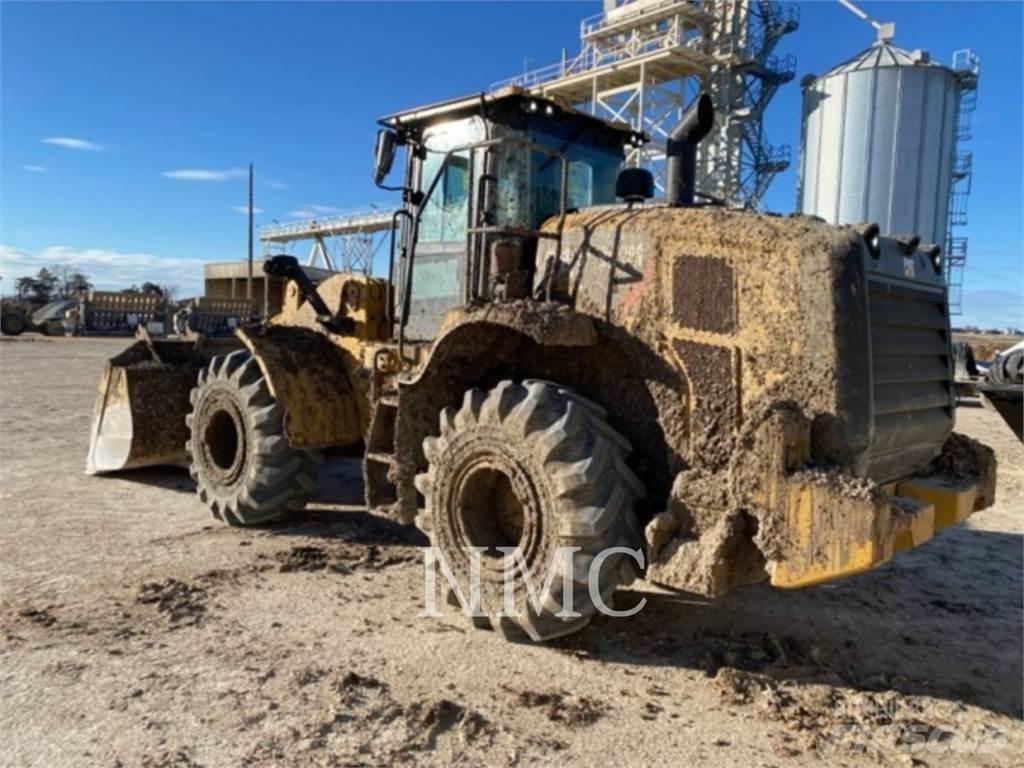 CAT 950M Kolesové nakladače