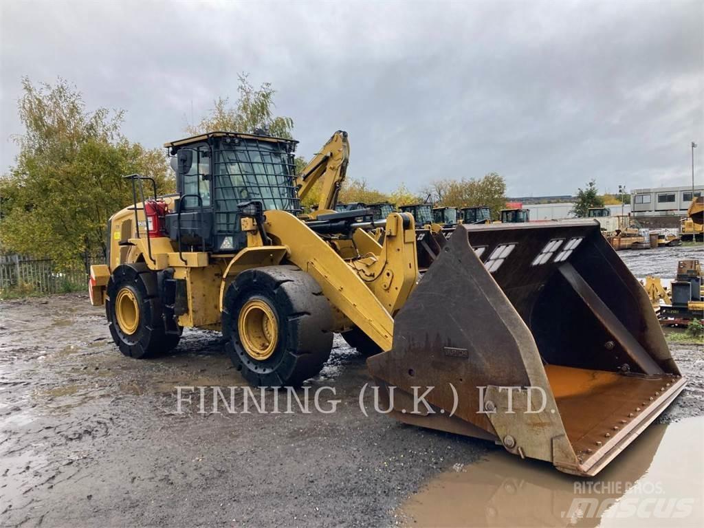 CAT 950M Kolesové nakladače