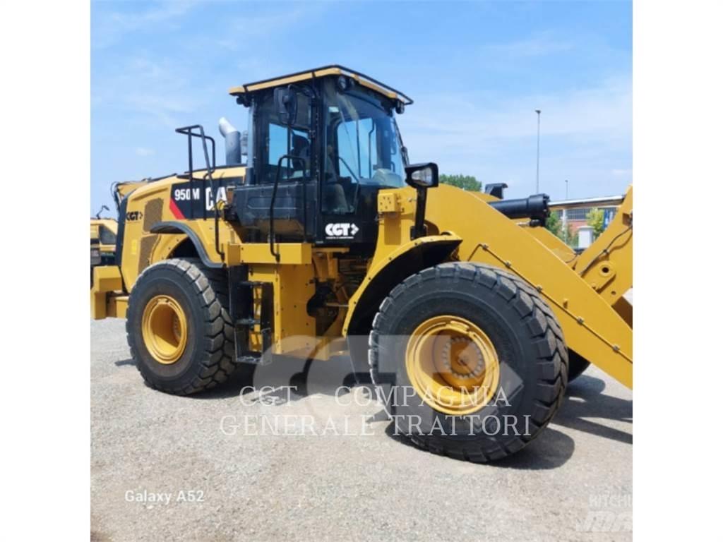 CAT 950M Kolesové nakladače