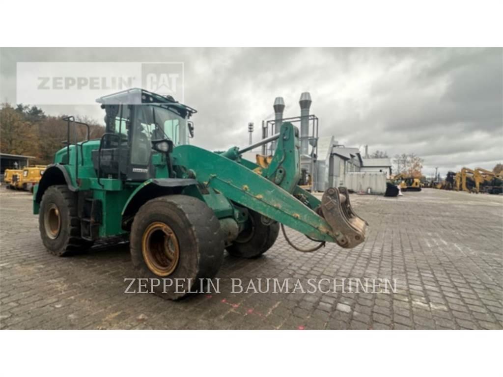 CAT 950M Kolesové nakladače