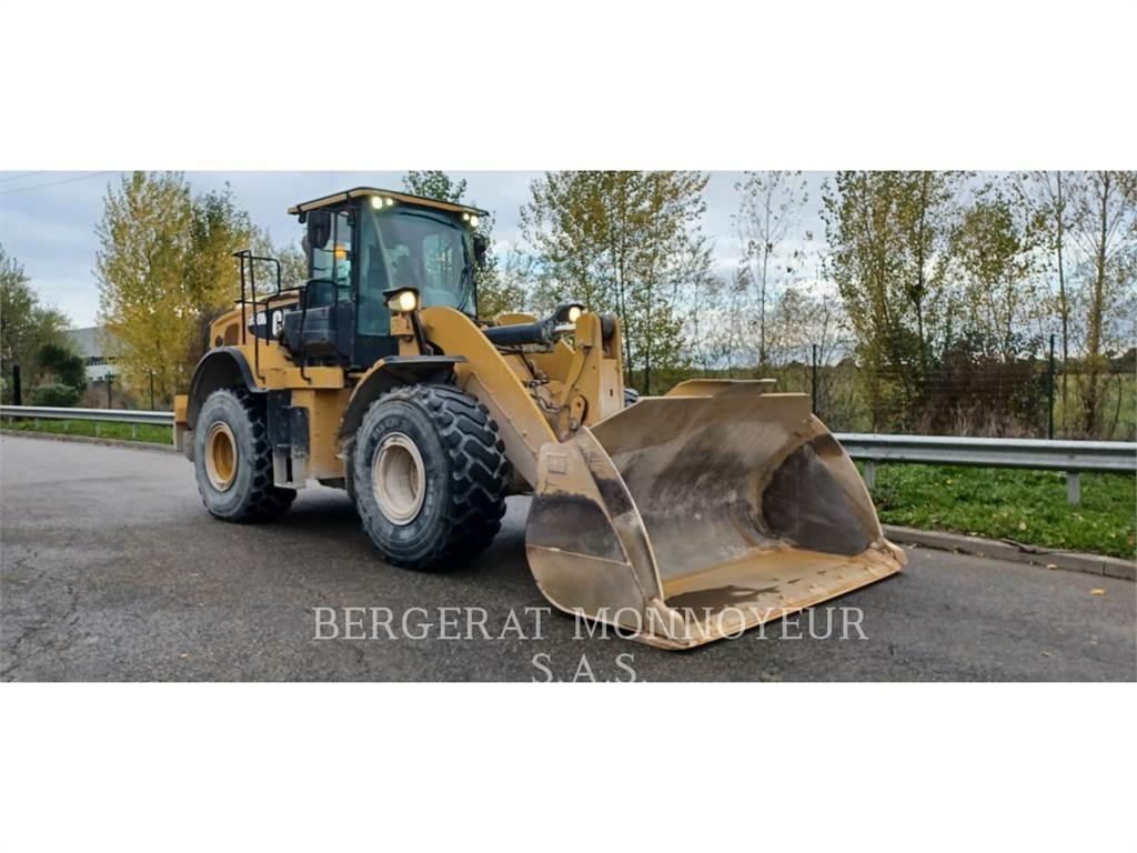 CAT 950M Kolesové nakladače