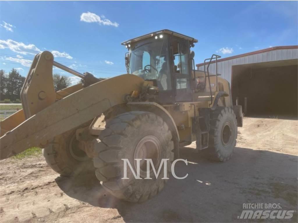 CAT 950M Kolesové nakladače