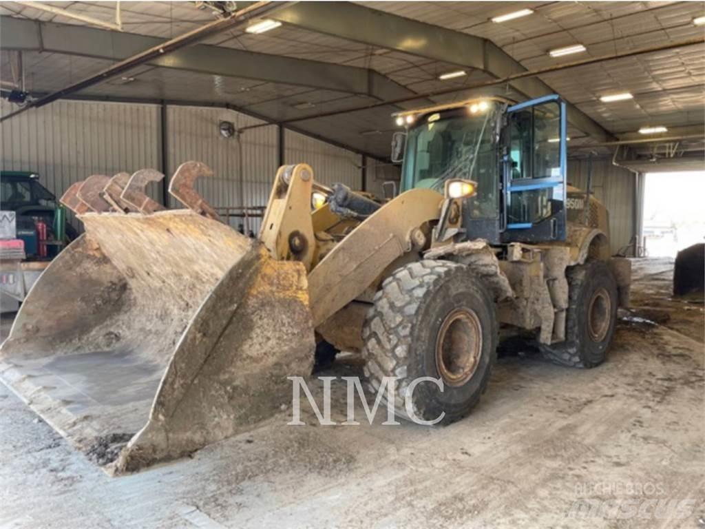 CAT 950M Kolesové nakladače