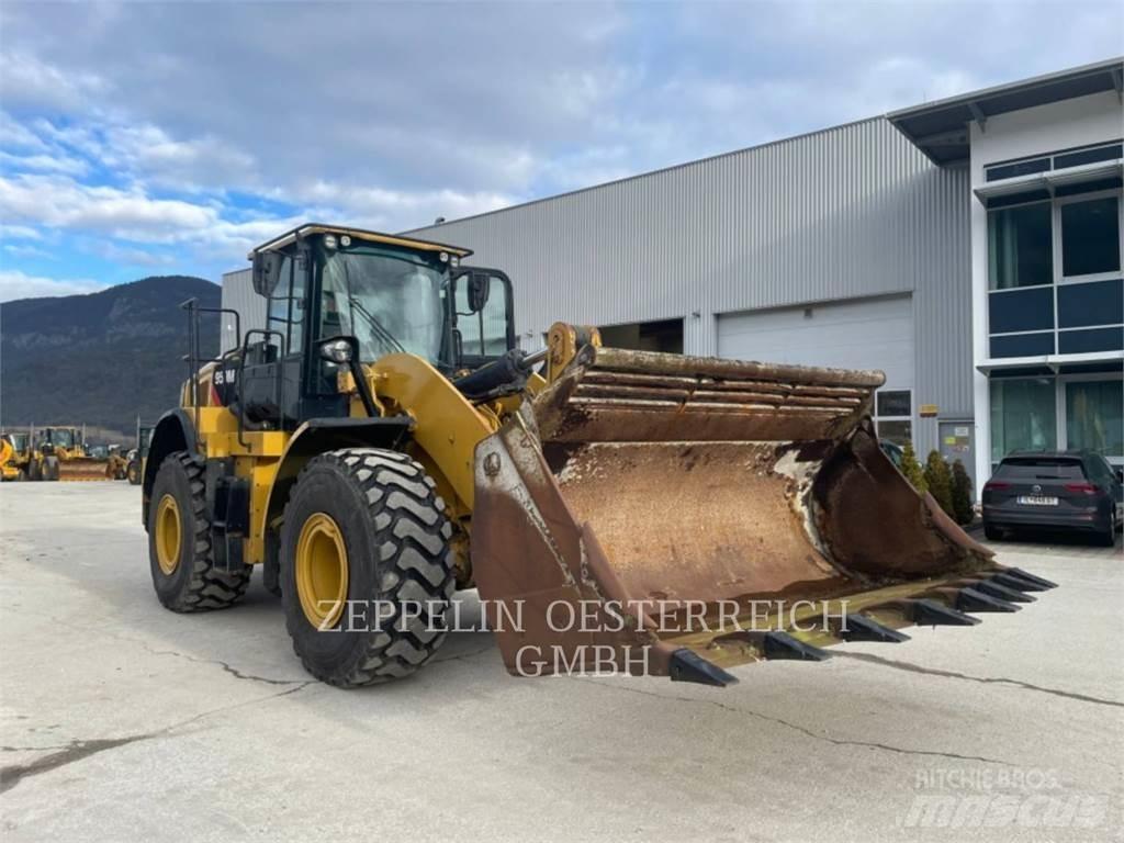 CAT 950M Kolesové nakladače