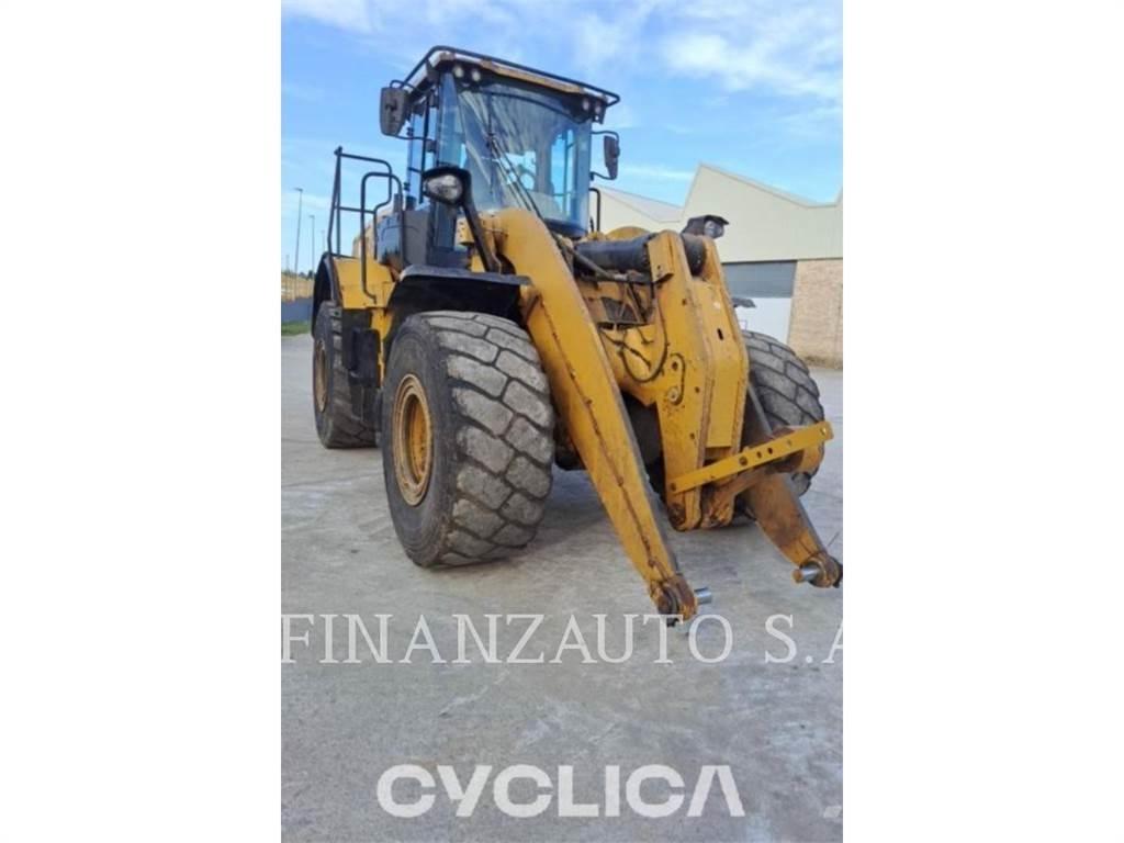 CAT 950M Kolesové nakladače