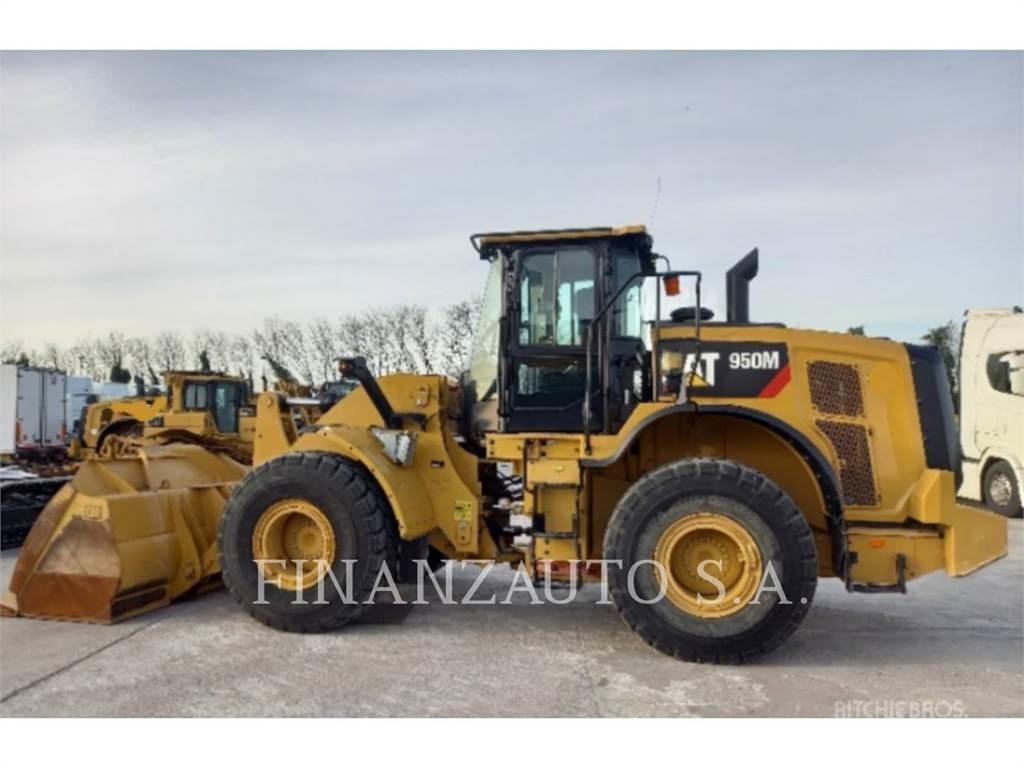 CAT 950M Kolesové nakladače