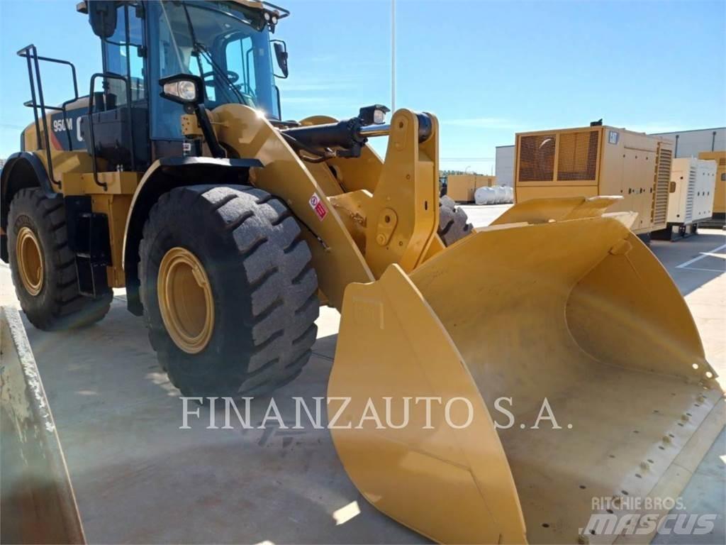 CAT 950M Kolesové nakladače