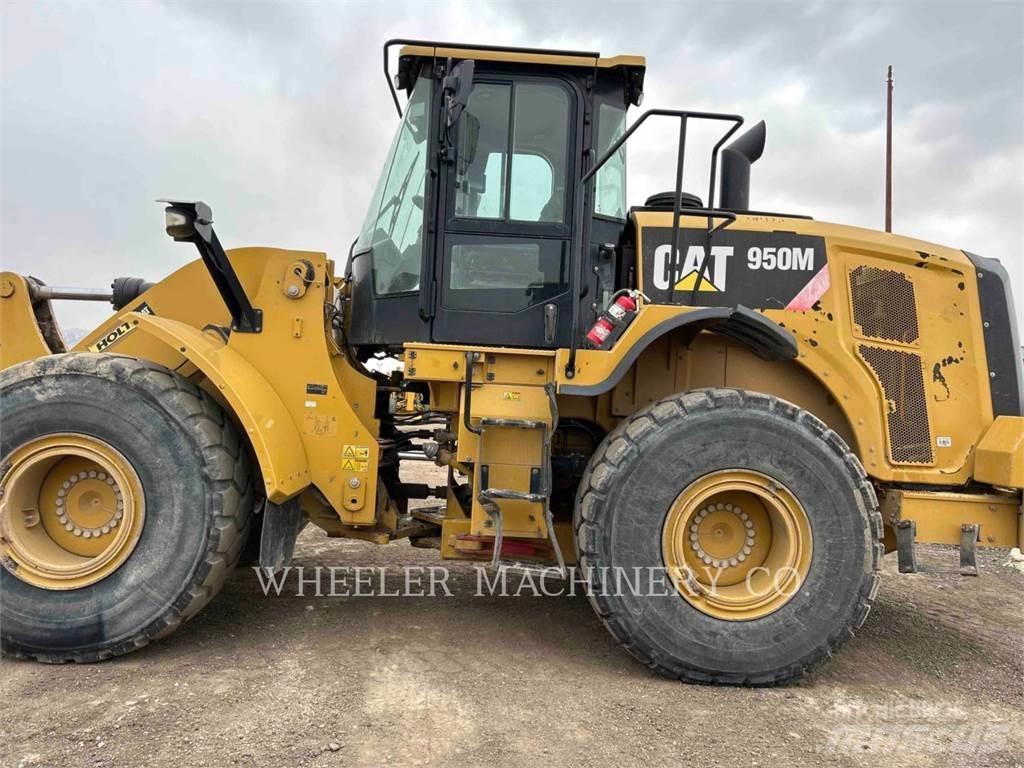 CAT 950M Kolesové nakladače