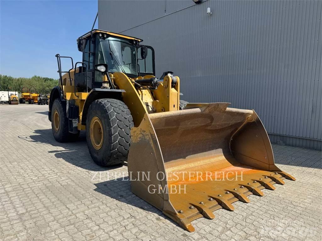 CAT 950M Kolesové nakladače