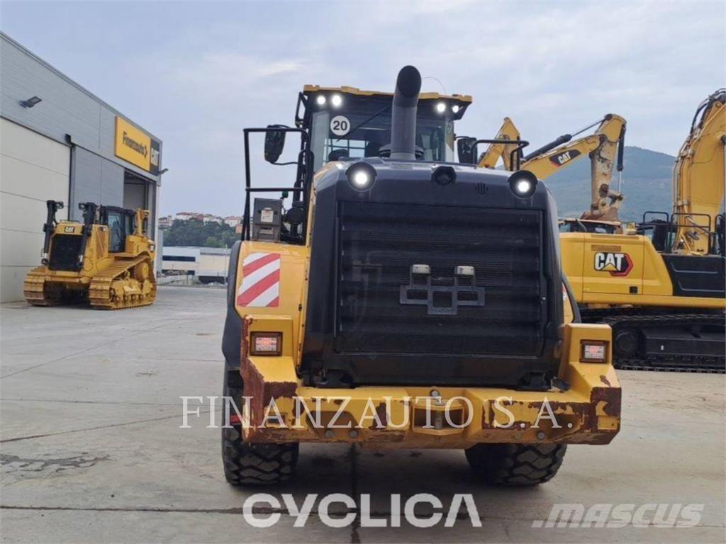 CAT 950M Kolesové nakladače