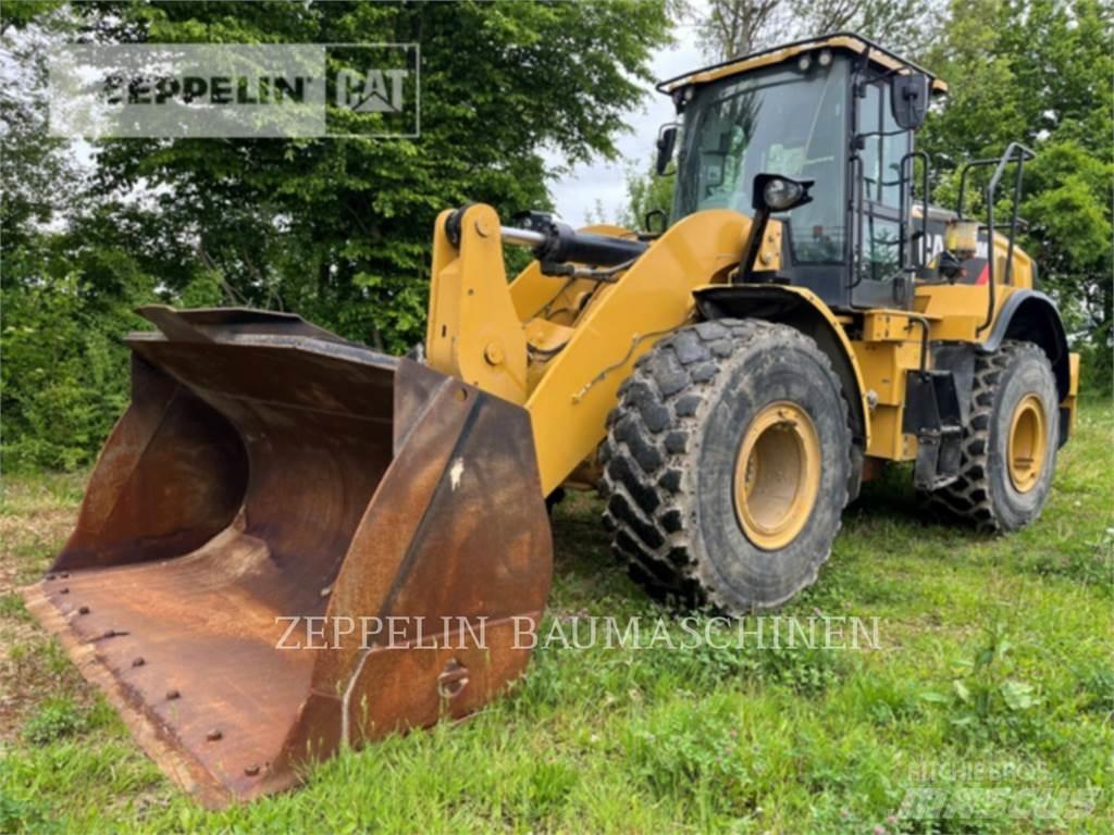CAT 950M Kolesové nakladače
