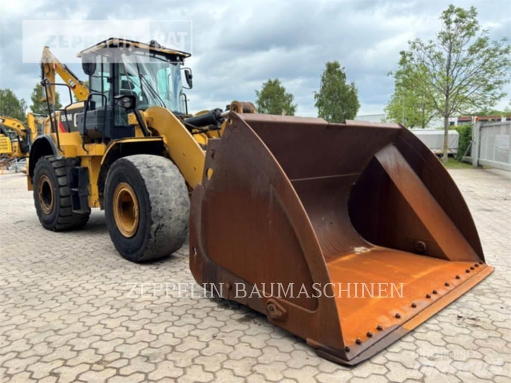 CAT 950M Kolesové nakladače