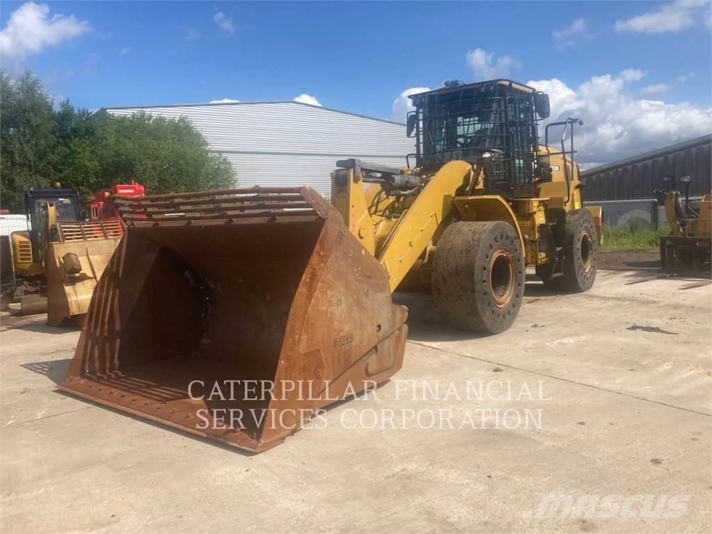 CAT 950M Kolesové nakladače