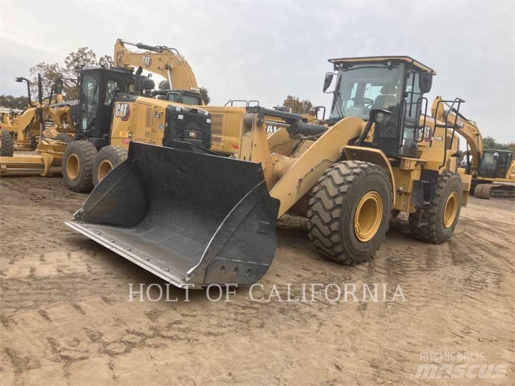 CAT 950M Kolesové nakladače