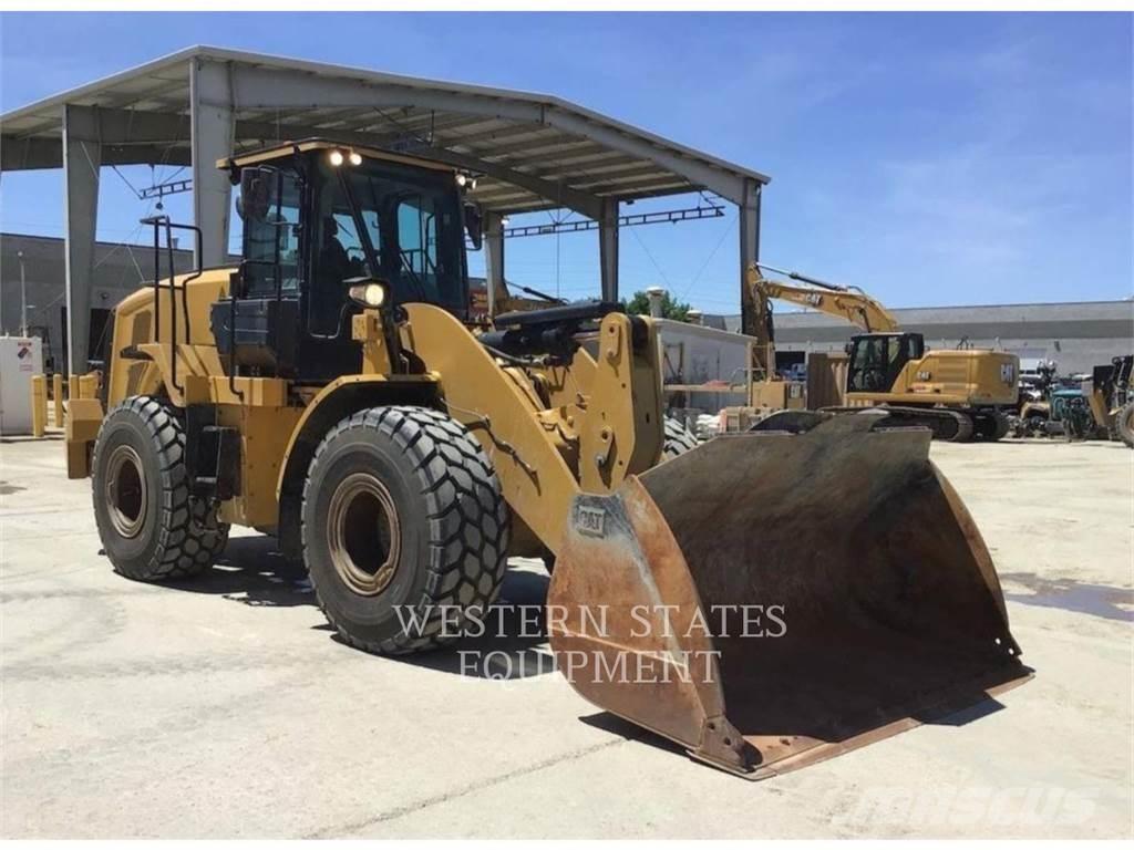 CAT 950M Kolesové nakladače