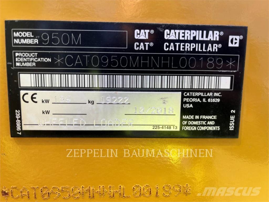 CAT 950M Kolesové nakladače