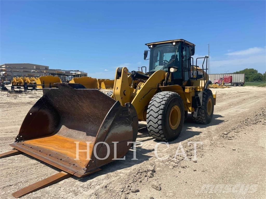 CAT 950M Kolesové nakladače