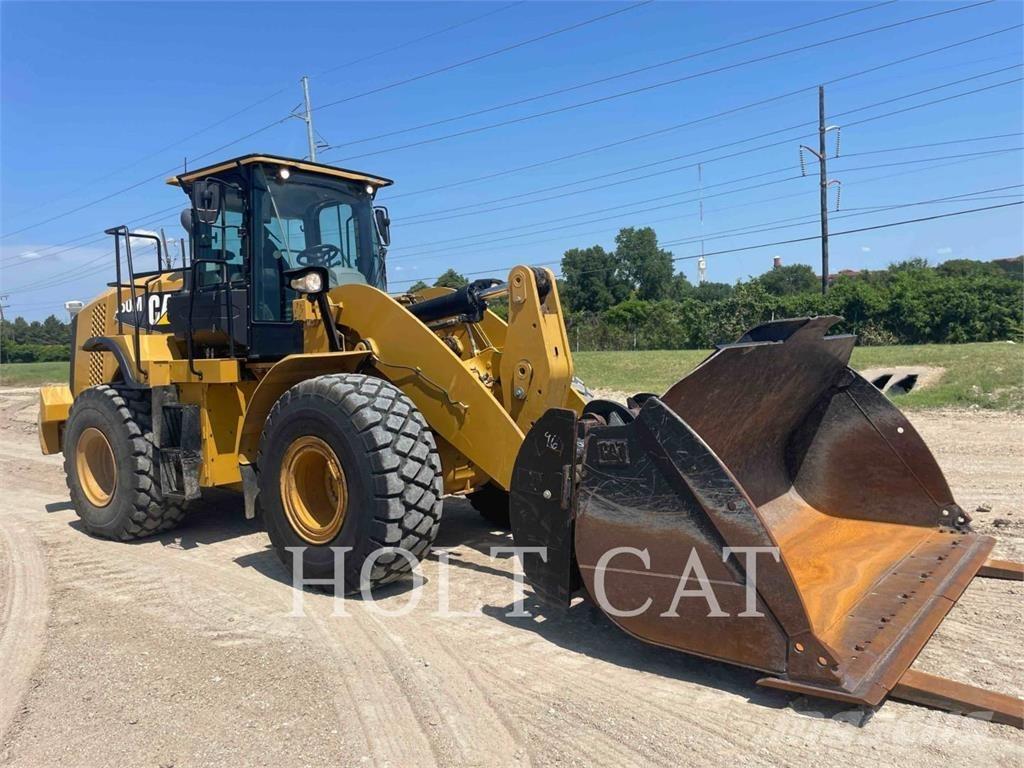 CAT 950M Kolesové nakladače