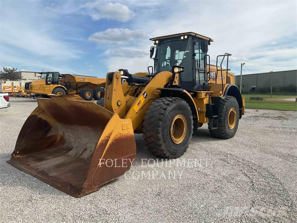 CAT 950M Kolesové nakladače