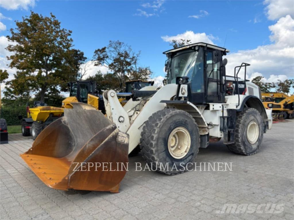 CAT 950M Kolesové nakladače