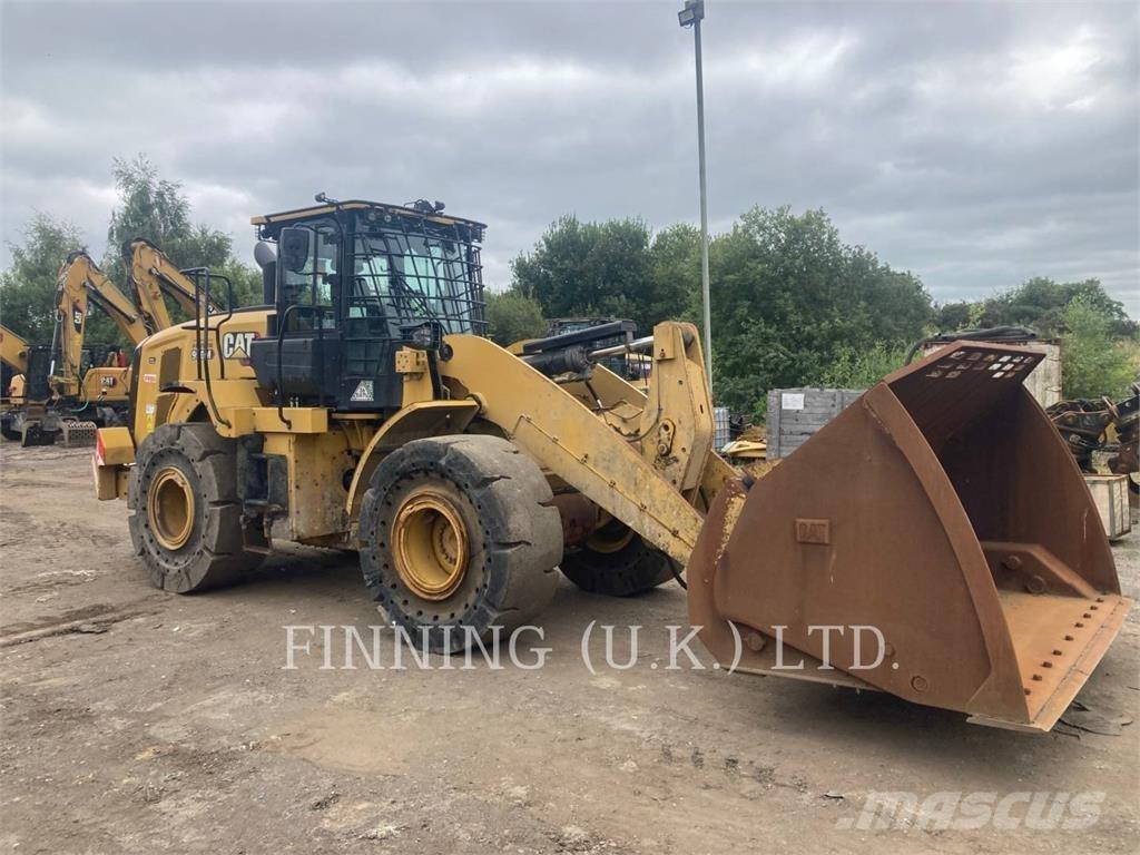 CAT 950M Kolesové nakladače