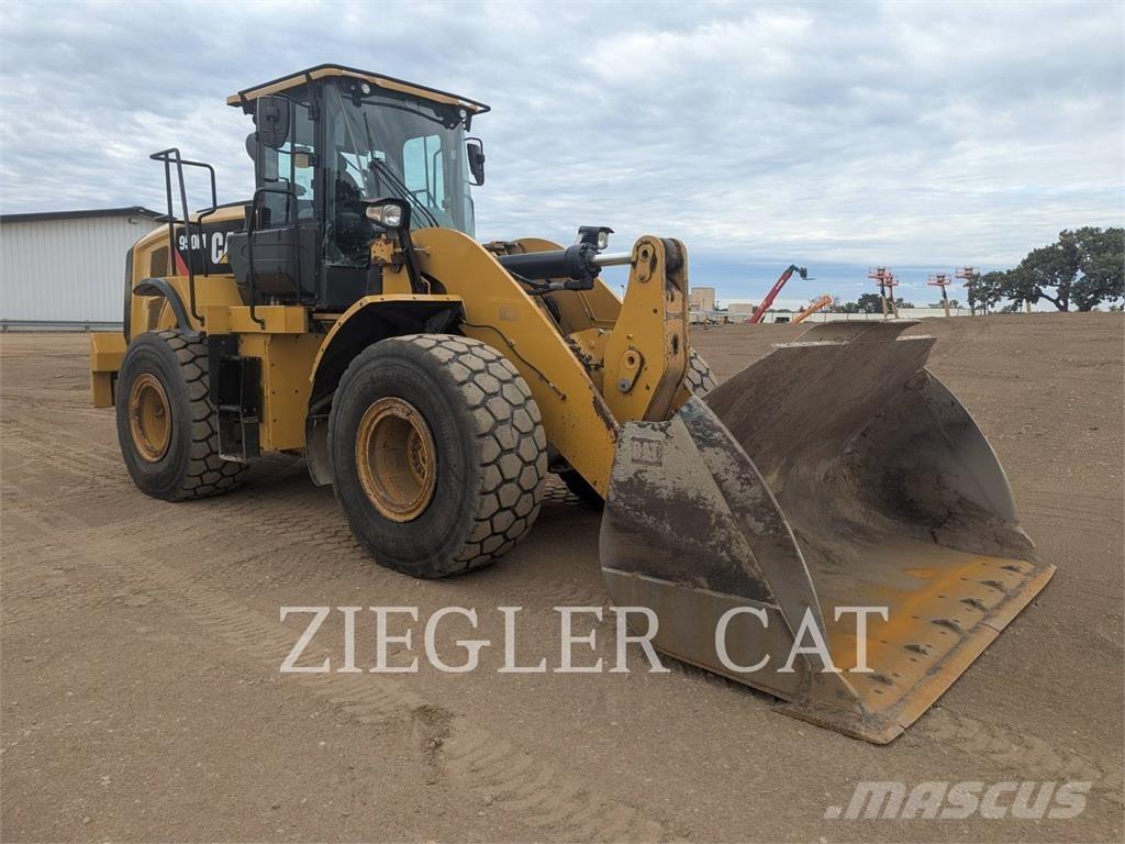 CAT 950M Kolesové nakladače