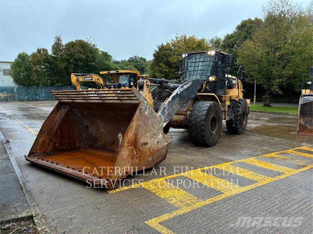 CAT 950M Kolesové nakladače