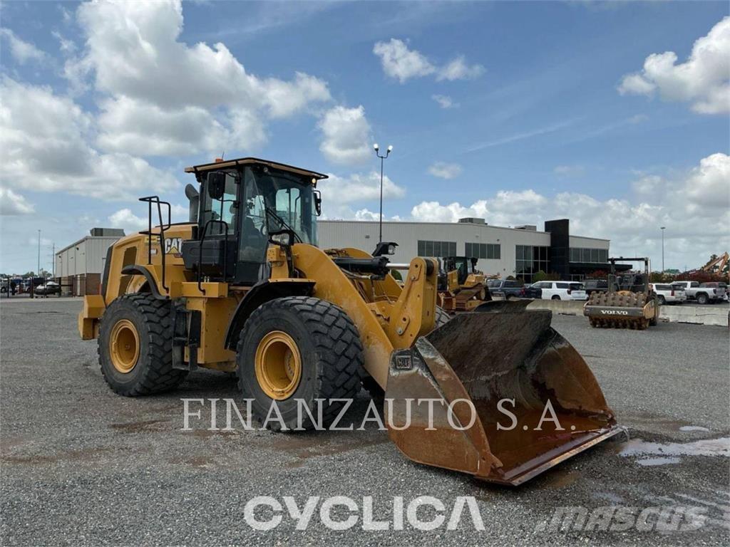 CAT 950M Kolesové nakladače