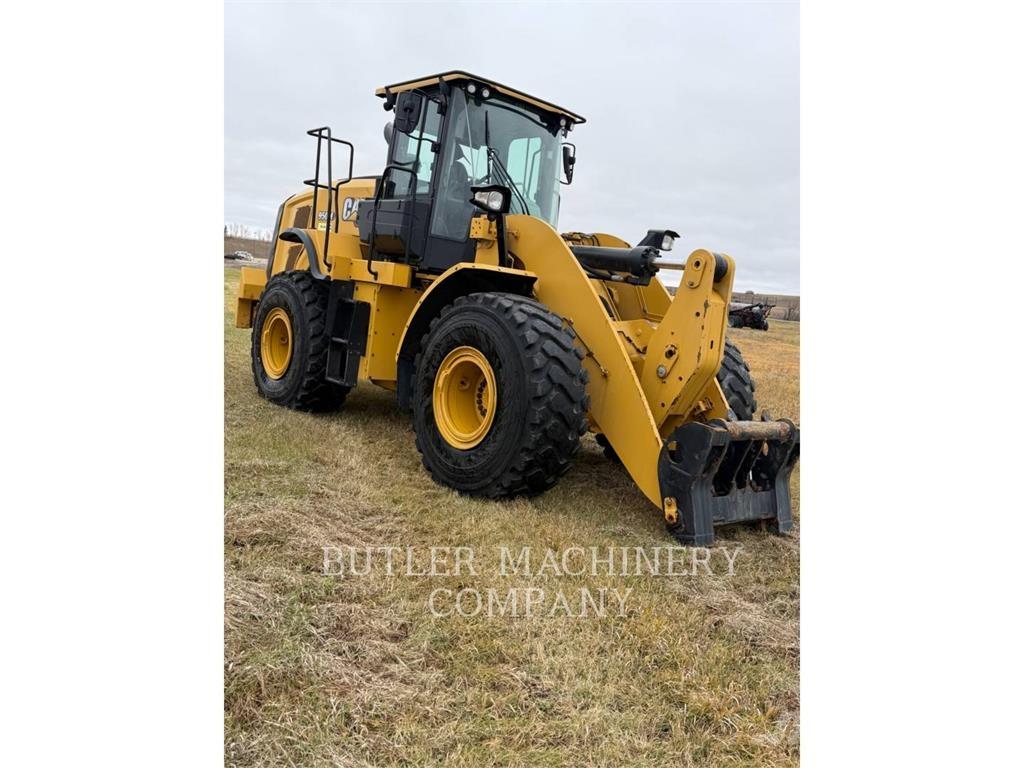 CAT 950M Kolesové nakladače