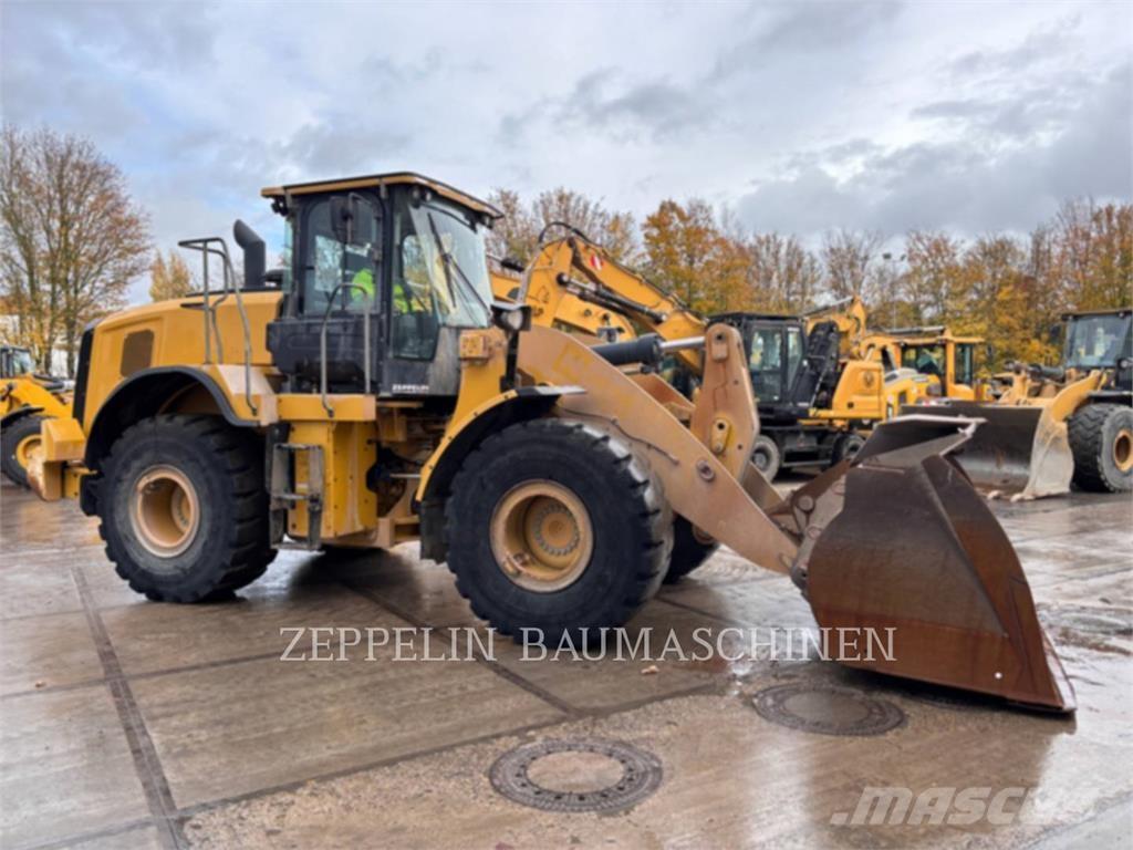 CAT 950M Kolesové nakladače