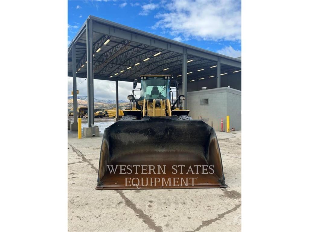 CAT 950M Kolesové nakladače