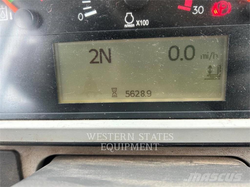 CAT 950M Kolesové nakladače