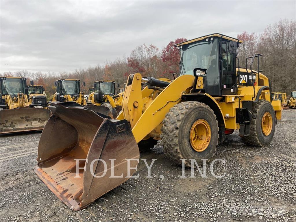 CAT 950M Kolesové nakladače