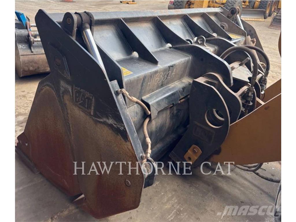 CAT 950M Kolesové nakladače