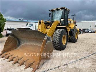 CAT 950M Kolesové nakladače