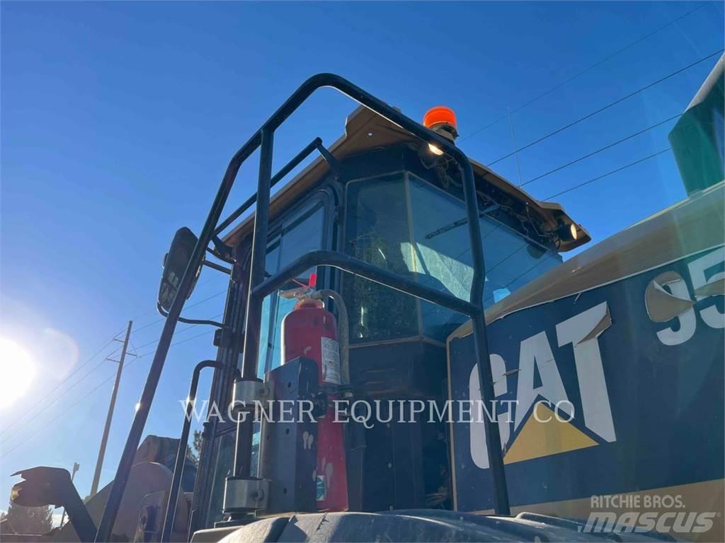 CAT 950M FC Kolesové nakladače