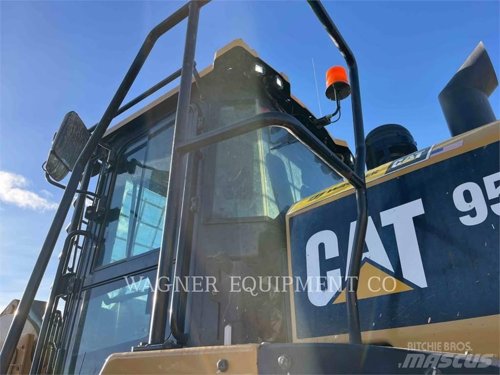 CAT 950M FC Kolesové nakladače