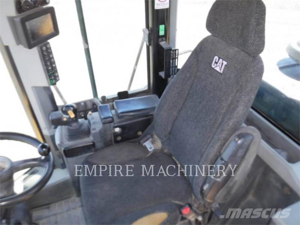 CAT 950M FC Kolesové nakladače