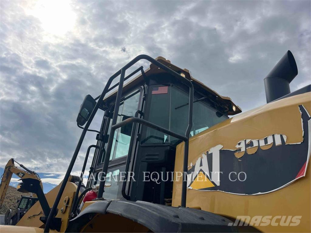 CAT 950M FC Kolesové nakladače