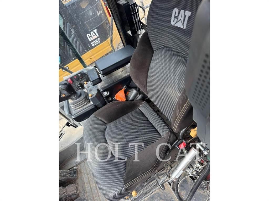 CAT 950M QC Kolesové nakladače
